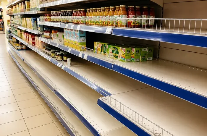 Криза у Севастополі: магазини почали обмежувати продаж продуктів