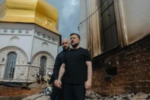 Зеленський запропонував Путіну зустрітися під час саміту «Великої сімки»