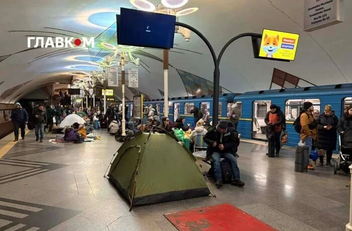 Заборона наметів у метро під час тривог: на сайті Київради з’явилася петиція