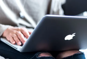 Apple підвищила ціни на MacBook, iPad та Vision Pro