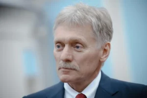Речник Путіна зробив дивну заяву про шахи та наркотики