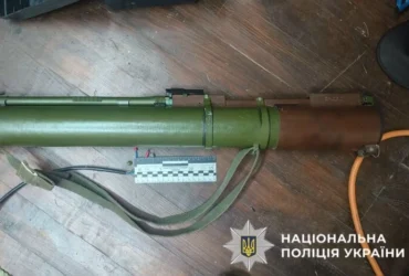 Виклик на домашній дебош закінчився криміналом: у жителя Київщини вилучено бойову гранату