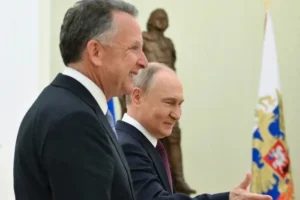 Кремль розкрив деталі контактів зі спецпосланцями Трампа