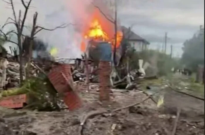 Атака РФ на Київ: знищено майже цілу вулицю на Осокорках (відео)