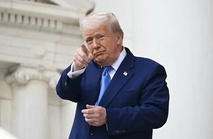 Трамп заявив, що Україна справляється добре і пригрозив Росії санкціями