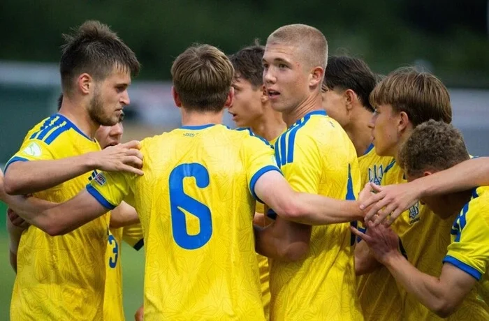 Збірна України U-19 з футболу переможно стартувала на Євро-2026