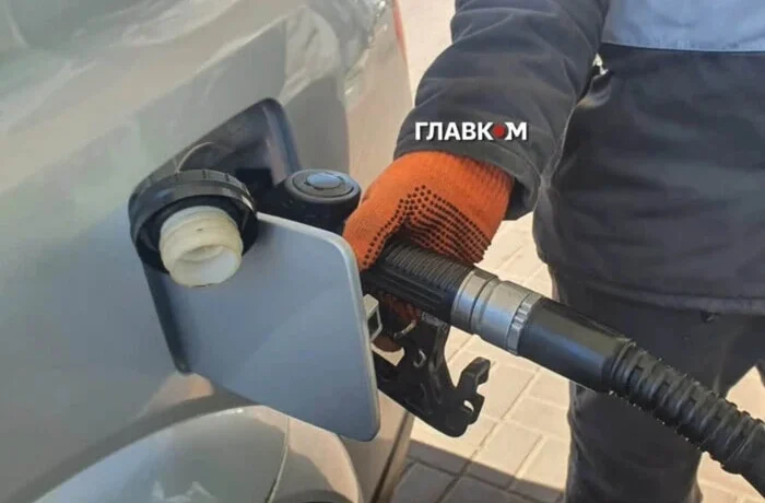 Бензин і дизель дешевшають: ціни на АЗС 17 червня 2026