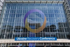 Польський уряд пояснив, чому Навроцького не буде на Конференції з відновлення України