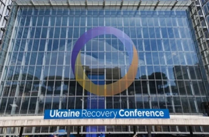 Польський уряд пояснив, чому Навроцького не буде на Конференції з відновлення України