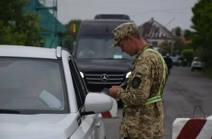 Літній туристичний сезон: прикордонники розповіли, як уникнути черг на кордоні