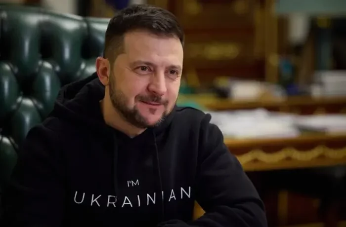 Зеленський привітав українців з Днем батька