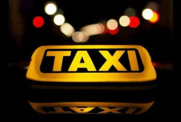 Дефіцит пального в Росії вдарив по таксі: водії рідше виходять на лінію