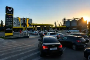 Дефіцит бензину в Росії поширився від Москви до Поволжя