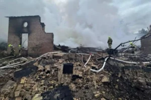 Ракетний удар по кіностудії Довженка: частину костюмної колекції вдалося врятувати