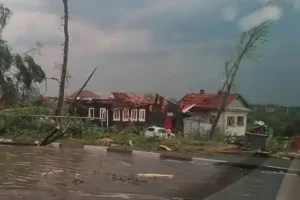 Росію накрив потужний торнадо (відео)