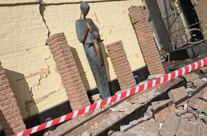 Удар по спадщині: від початку війни у Києві постраждали понад 240 пам’яток