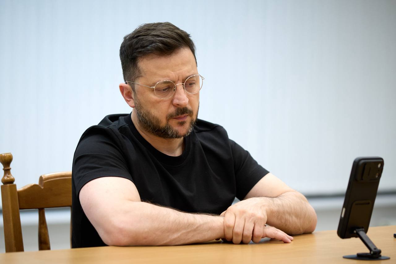 Удари по Чугуєву і Харкову, Зеленський поговорив з посланцями Трампа: головне за ніч 9 червня фото 3