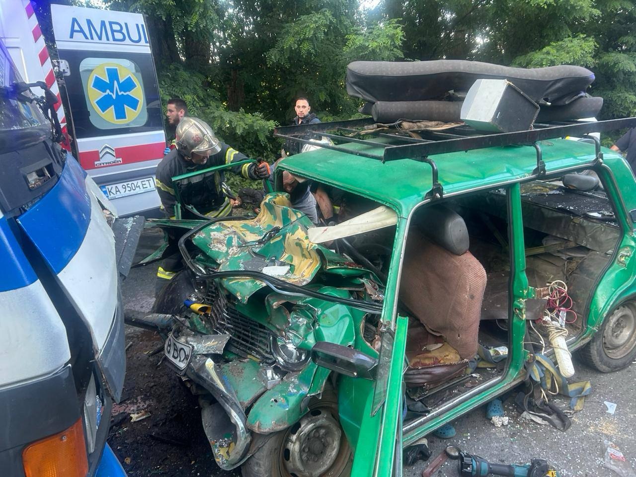 У Броварах легковик, переповнений дітьми, потрапив у серйозну аварію