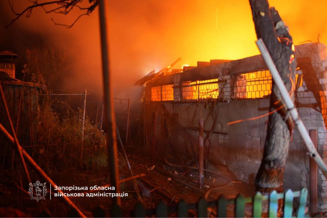 Запорізька область зазнала майже 900 російських ударів за добу фото 3
