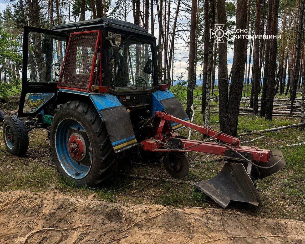 Чотири доби боротьби з вогнем. Ліквідовано масштабну пожежу в заповіднику «Древлянський» фото 2