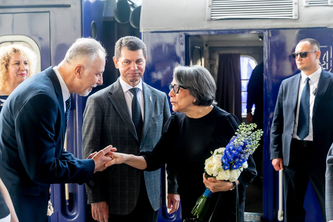 Мирея Агуеро приїхала до Києва