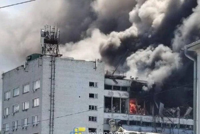 За даними ГУР, завод бере участь у кооперації з виробництва низки російських систем озброєння