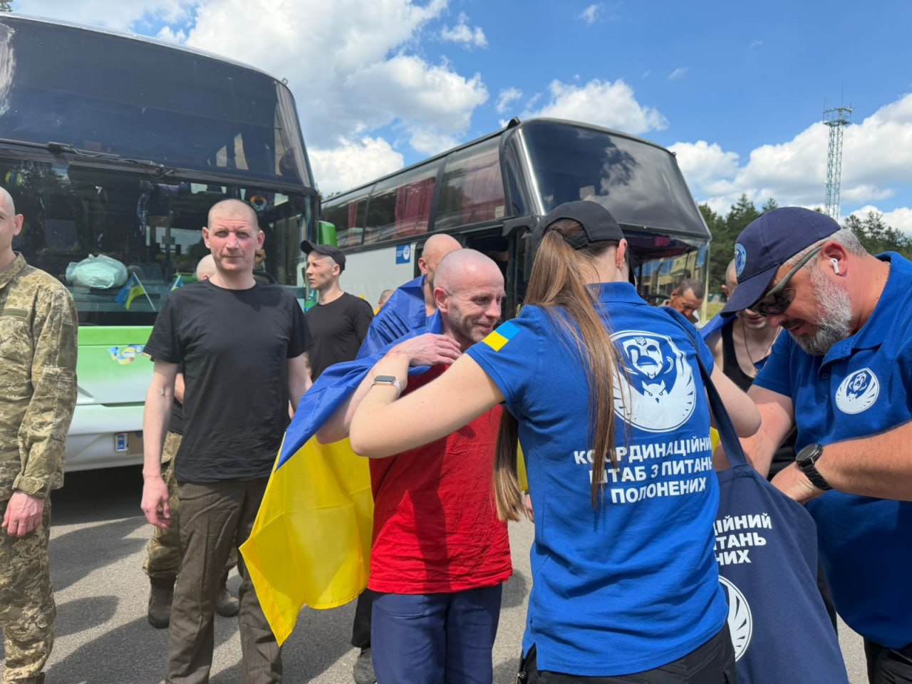 Україна повернула з російського полону ще 185 захисників фото 6