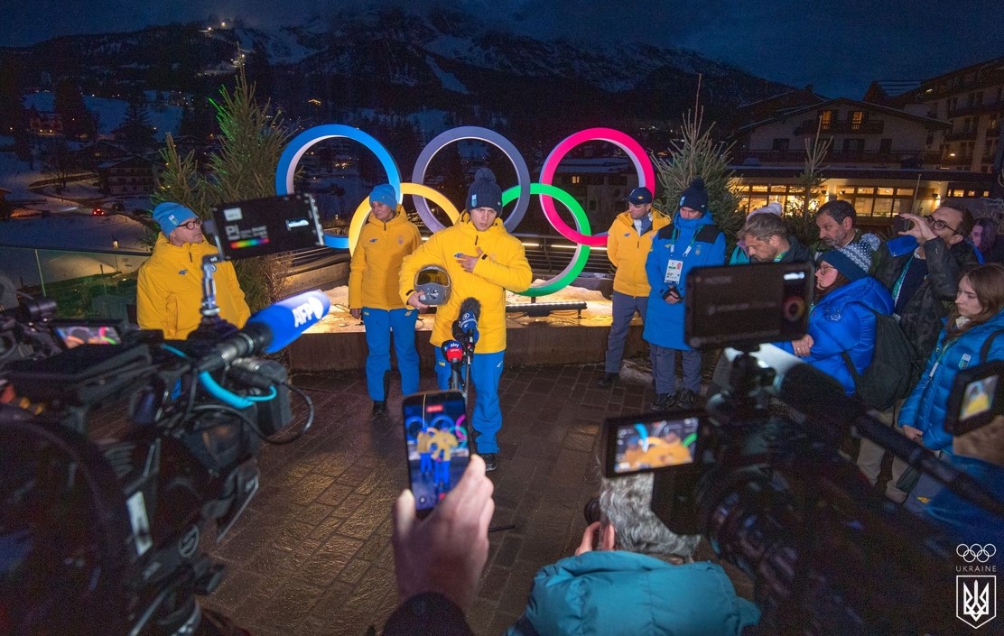 Спільна пресконференція НОК України та Владислава Гераскевича на Олімпіаді-2026 щодо ситуації з «шоломом пам’яті»