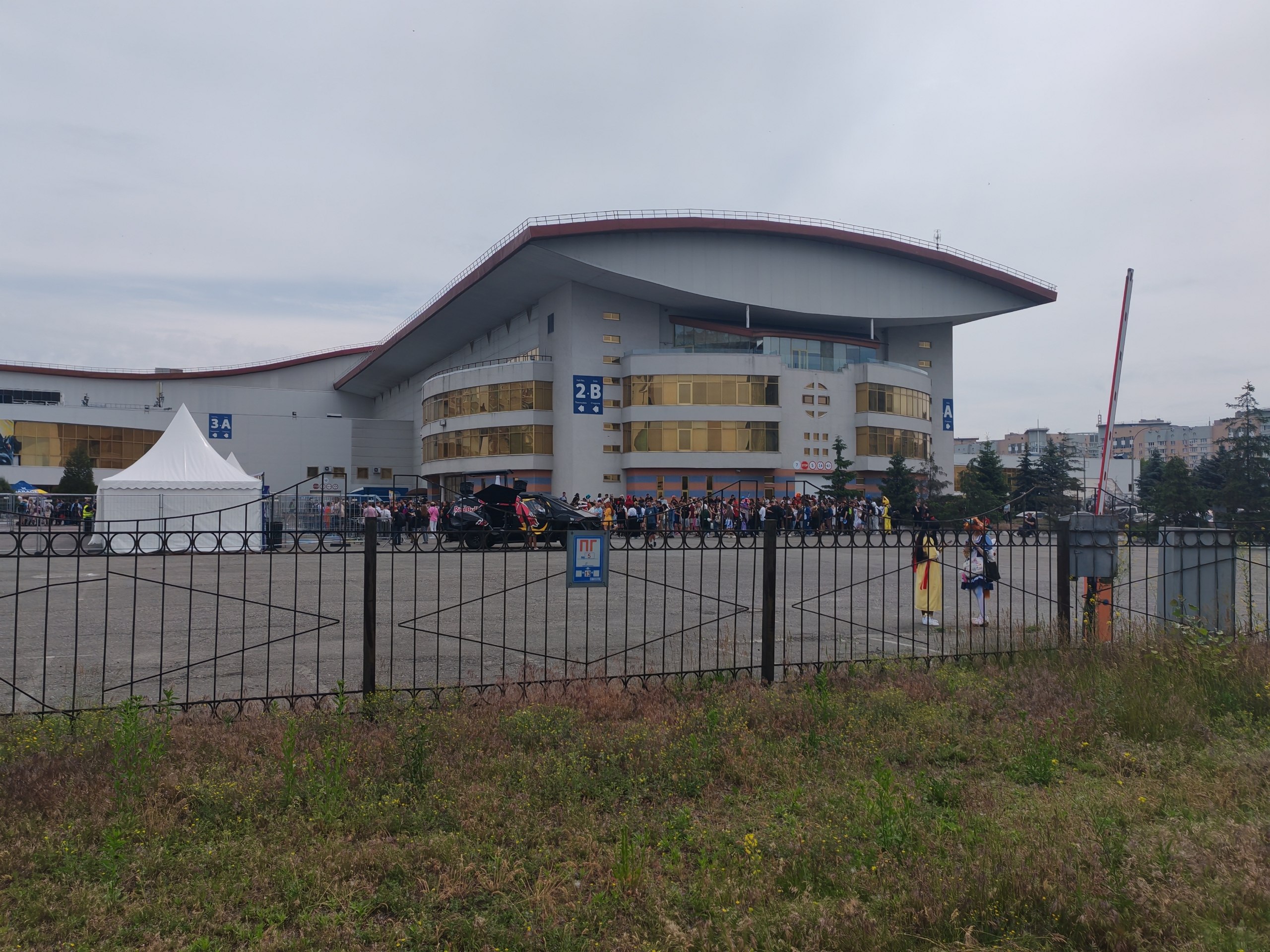 Сотні шанувальників попкультури зібрались на фестивалі у Києві фото 2