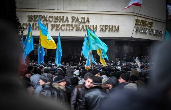 Сталін заборонив, Курултай відновив: Україна відзначає День кримськотатарського прапора фото 3