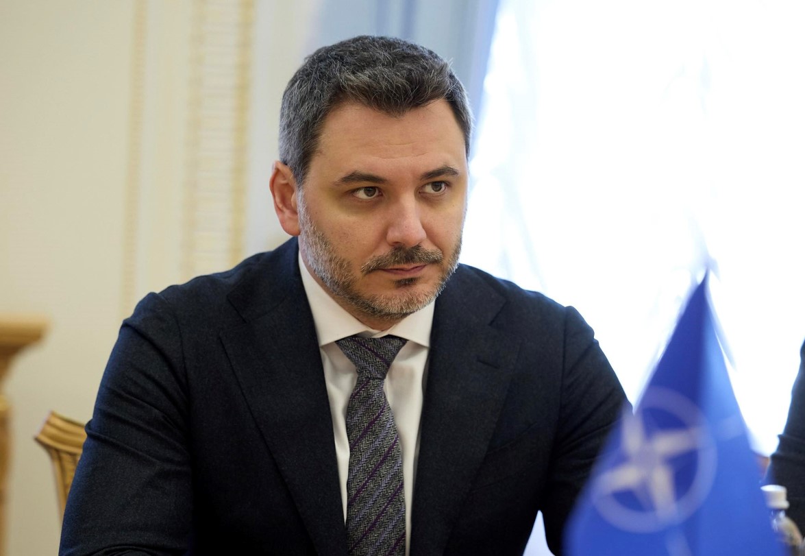 Нардеп Єгор Чернєв («Слуга народу») вважає, що неспішність з поданням в Раду нового законопроєкту про мобілізацію пов’язаний з бажанням знайти максимально збалансоване рішення