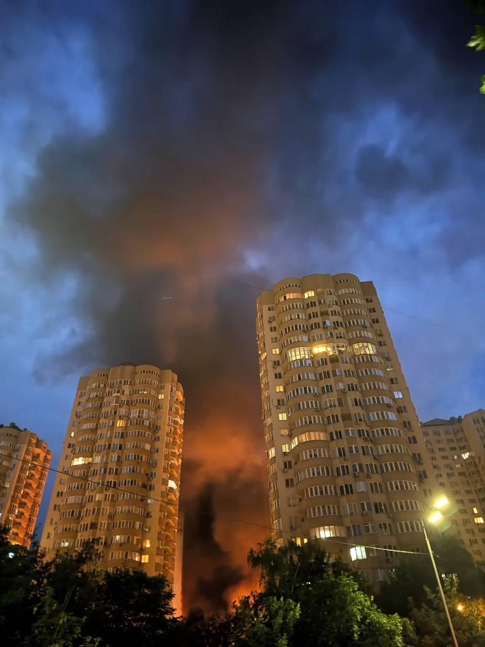 Атака на Київ: пожежі погіршили якість повітря в столиці фото 2
