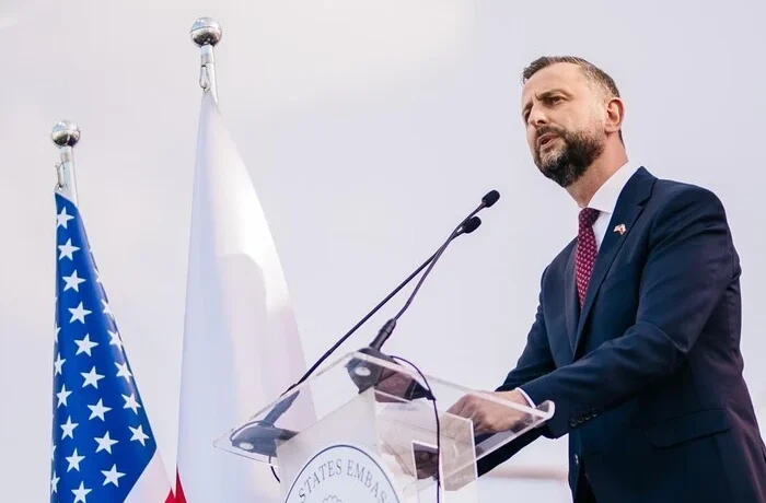 Польща розсекретить дані про всю військову допомогу Україні