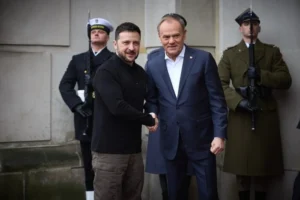 Нардеп-історик пояснив, як Зеленський вивів з-під удару Дональда Туска