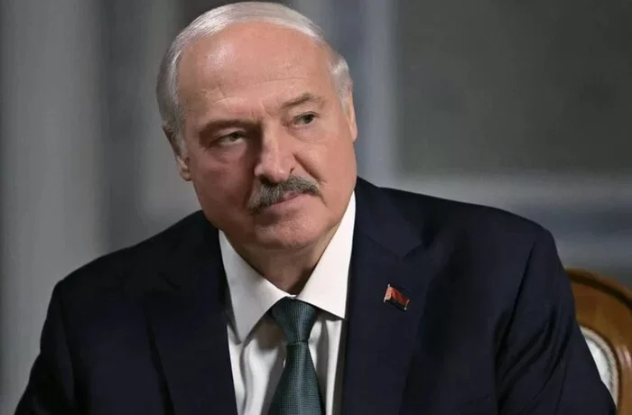 «Автомат і на кордон з Україною»: Лукашенко вдався до погроз чиновникам