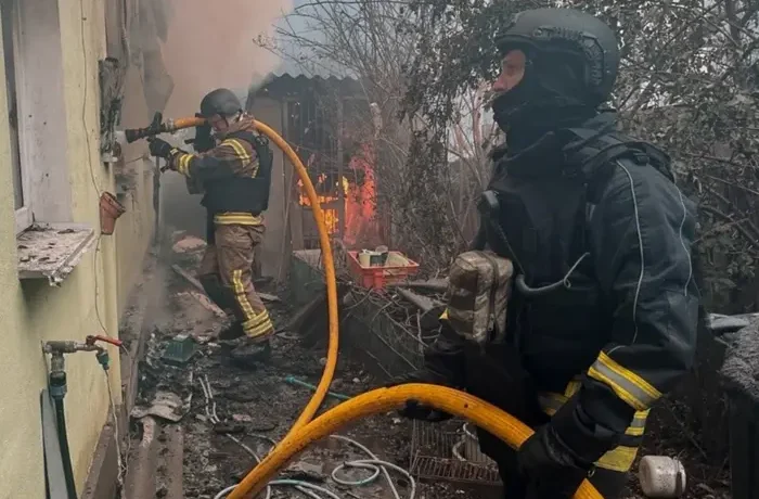 Удар по Київщині: загинуло троє людей, серед постраждалих – співробітники ДСНС