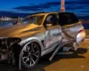 У Києві на мосту Патона BMW зіткнувся з тролейбусом, є постраждалі