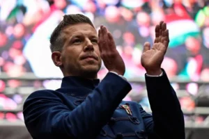 Президента Угорщини хочуть вперше в історії примусово позбавити влади