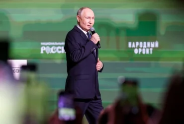 Путін похвалився, що росіяни добровільно фінансують його війну в Україні