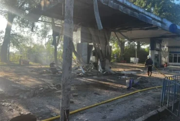Росіяни вдарили по АЗС на Житомирщині: є постраждалий