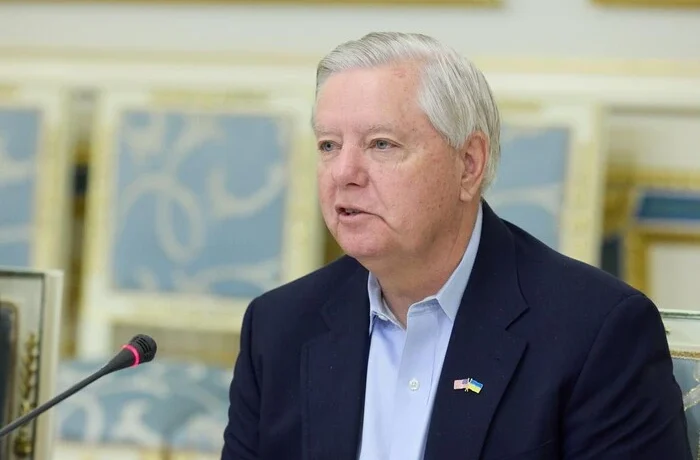 Сенатора США отруїла Росія? Соратниця Трампа закликала розслідувати смерть Ліндсі Грема