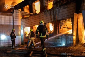Зеленський після нічної атаки закликав партнерів прискорити передачу ППО