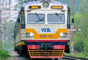 Київська електричка тимчасово змінює розклад: перелік скасованих рейсів