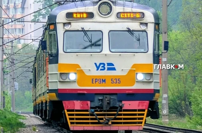 Київська електричка тимчасово змінює розклад: перелік скасованих рейсів