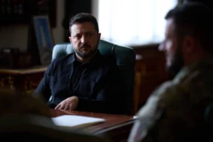 Зеленський зустрівся з командирами «Хартії», «Азова» та Десантно-штурмових військ