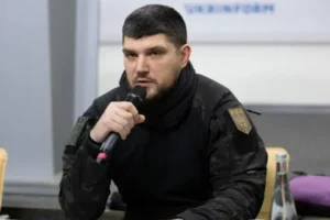 Російське суспільство очікує катастрофи: командир РДК розповів про настрої