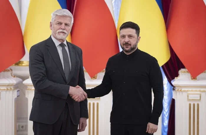 У Чехії ультраправі виступили з ініціативою позбавити Зеленського державної нагороди – у президента Павела відреагували