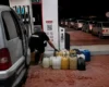 Черги на заправках: Росія офіційно визнала дефіцит бензину через НПЗ