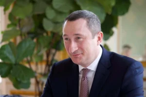 ВАКС дозволив зняти електронний браслет з ексвіцепрем’єра Чернишова