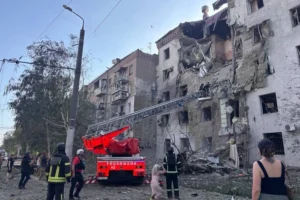 Росія вдарила по багатоповерхівці в Запоріжжі: є жертви